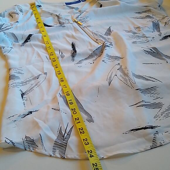 Apt 9 Sail boat short sleeve blouse. Size XS - Picture 8 of 9